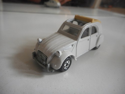 Tomica citroën 2cv blanche - citroën,