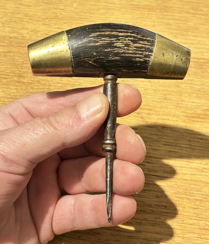 Antique gros coup poing de - de,