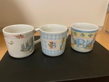 Lot de 3 tasses WEDGWOOD Peter