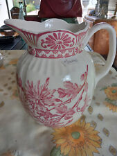 Important broc en faience de