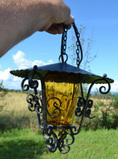 Lanterne en fer forgé et