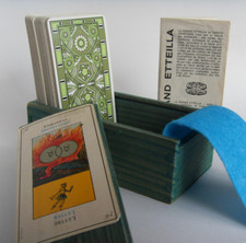 1977 Ancien tarot Etteilla en boite en bois teintée lasurée vert GRIMAUD oracle