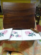 5===lot  vintage étagére bois  faiences fleurs  anciennes   et tire/bouchon