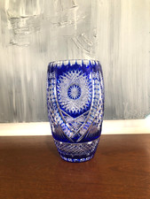 JOLI  GROS VASE EN CRISTAL