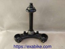 te de fourche inferieur pour Suzuki GSXF 750  de 1989 a 1997