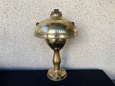 Grande lampe à huile en