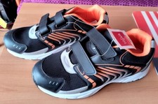 Paire de Chaussures de Sport (Baskets) Homme Neuves à Velcro Tissaia Pointure 44