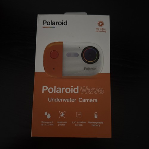 Polaroid wave underwater - polaroid,