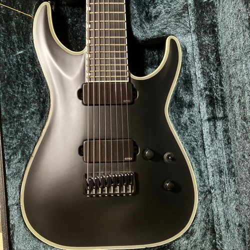 Guitare électrique baryton