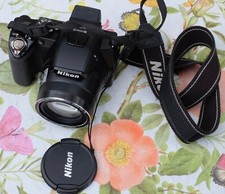 Nikon Coolpix P100 Nikkor 26X 4.6-120 avec sac de transport