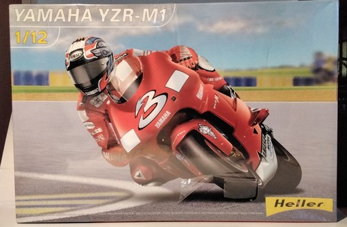 Maquette plastique moto yamaha - maquette,