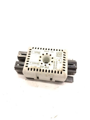 Amplificateur antenne - amplificateur, d'antenne