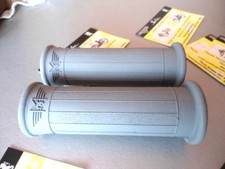 POIGNÉE CAOUTCHOUC M DE  MOTOBECANE - MOBYLETTE - MOTOCONFORT - AV3-32-34-54