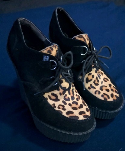 Black leopard print - t.u.k.,