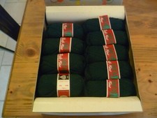 lot de 9 pelotes de laine avec sa boite le chat botte annee 60/70 perle fine