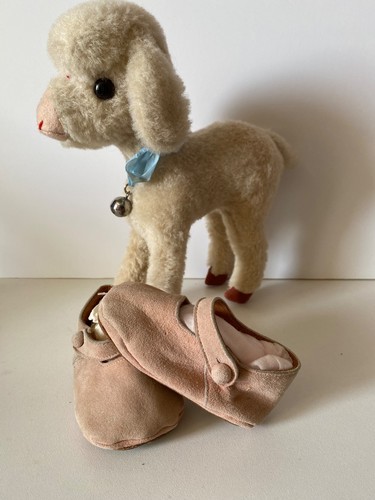 Ancienne chaussure rose peau - chaussure,