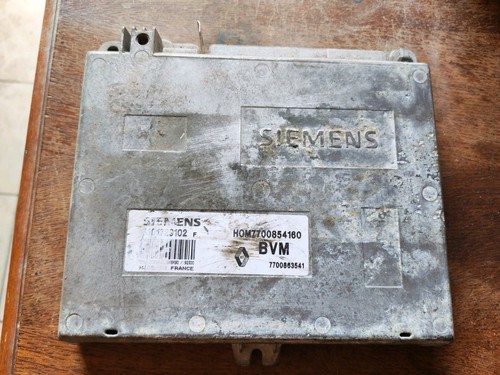 Calculateur moteur renault - calculateur,