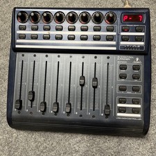 Contrôleur MIDI USB Behringer