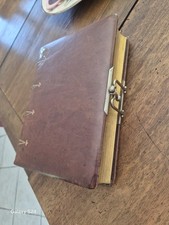 ALBUM PHOTO ANCIEN RELIURE EN CUIR GRAVEE 