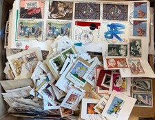 FRANCE IMPORTANT VRAC DE TIMBRES FRAGMENTS/DETACHES DONT ADHESIFS - ENVIRON 9000