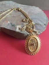 FIN COLLIER CHAINE + PENDENTIF OUVRANT VINTAGE PLAQUE OR PORTE-PHOTO GRENAT
