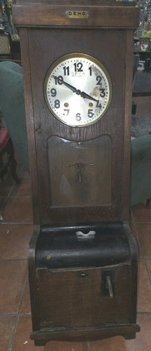 Horloge pointeuse industrielle - horloge,