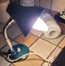 VINTAGE LAMPE DE BUREAU  EN TOLE DESIGN DES ANNEES 50 - 60 VERTE