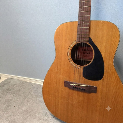 Guitare acoustique vintage