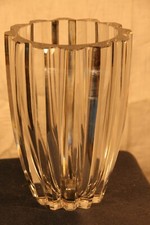 gros vase années 60/70 estampillé cristal St Louis France.**