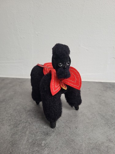 Chien caniche articule - chien,