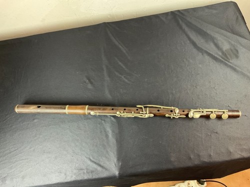 Ancienne flute traversière - flute, en