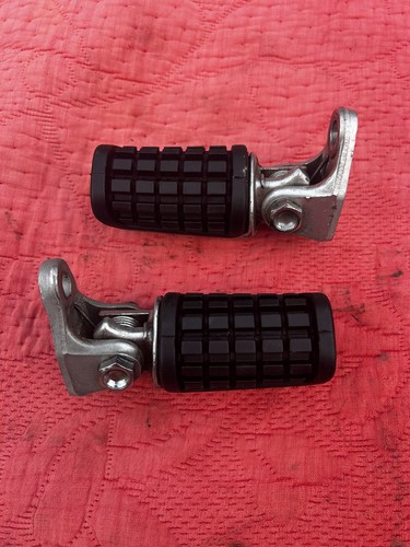 Honda cb1100r foortpegs - cb1100r,