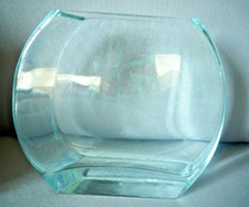 VASE CONTEMPORAIN EN VERRE