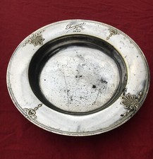 ancienne assiette en métal argenté