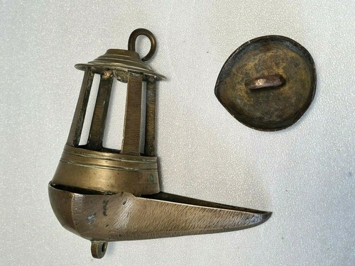 Ancienne lampe à huile - 🔅,
