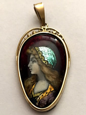 Pendentif en or 18 carats avec émail de Limoges signé Louis Clément (1882-1977)