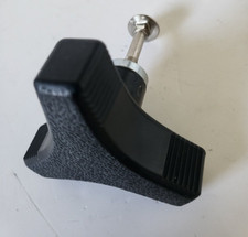 Vis d’écrou de bouton de poignée noir à trois coins pour tondeuse à gazon Honda