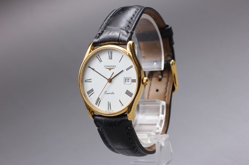 Presque comme neuve montre - [presque, neuve]