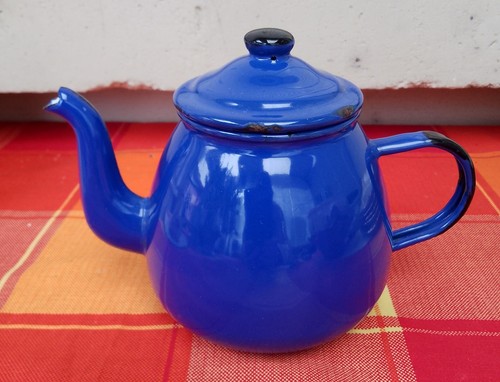 Théière ancienne émaillée - ancienne,