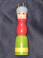 Ancien Tricotin en bois peint Jouet Tricot