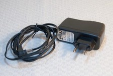 Adaptateur AC/DC Golden Profit Electronics 100-240v. 50/60Hz/0,5A - 9v. 1500mA