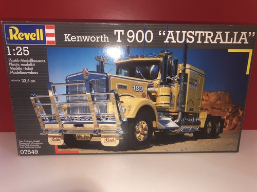 Revell maquette de camion - 1/25,