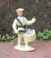 FIGURINE QUIRALU PLASTIQUE/