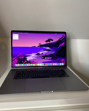 MacBook Pro 15 pouces - Intel Core i9 8 cœurs - 512go - 32 Go mémoire -Touch Bar