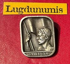 Médaille - Broche Métal Argenté signé HUGUENIN LOCLE Fête Nationale Suisse