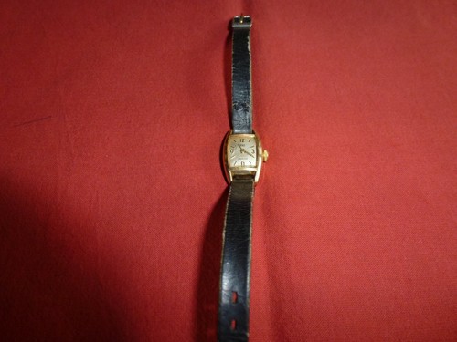 Ancienne montre mecanique - ancienne,