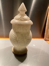 Pot à couvert ancien, Albâtre, d' époque art déco. Bel état.
