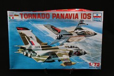 YA092 ESCI 1/72 maquette avion