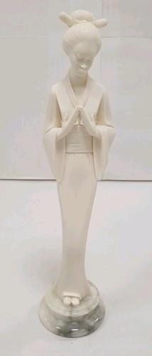 Statuette sculpture geisha - statuette, a