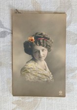 Carte Postale Ancienne Fantaisie Portrait Femme Bandeau Fleur Robe Dentelle 6852